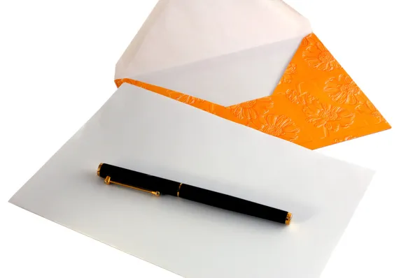 Πορτοκαλί φάκελος και στυλό — Φωτογραφία Αρχείου