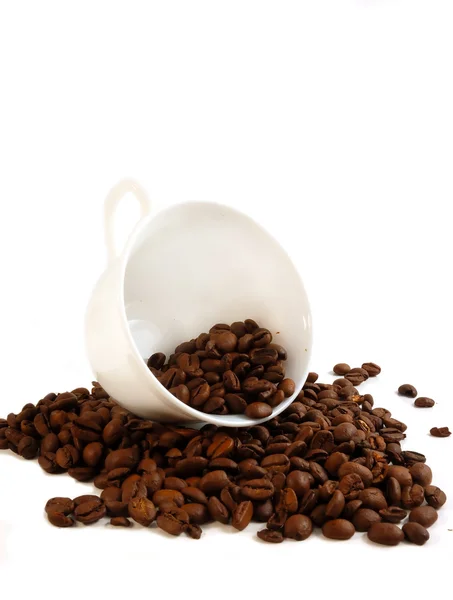 Verschüttete Kaffeebohnen — Stockfoto