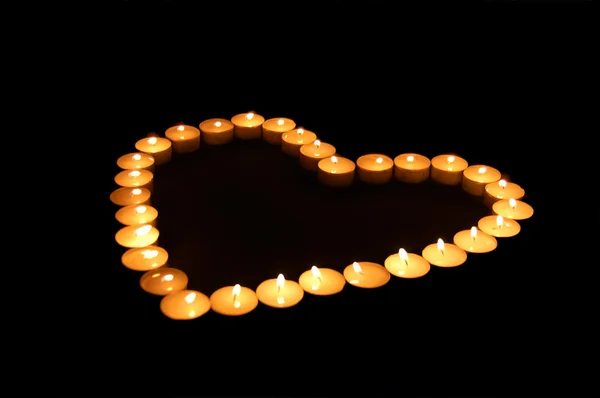 Čajové svíčky ve tvaru srdce. — Stock fotografie
