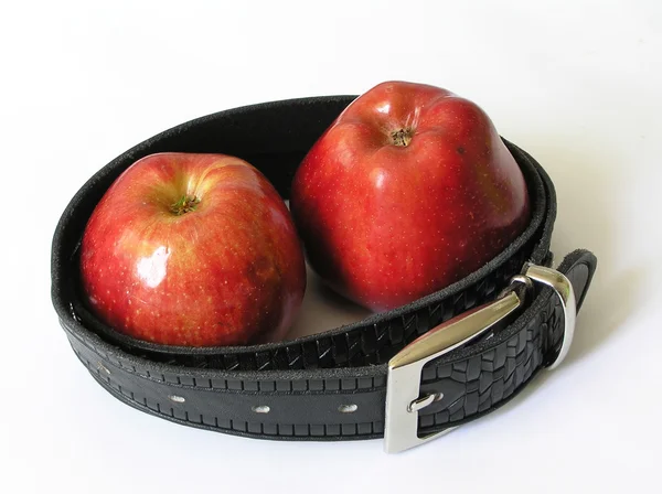Dvě jablka v pásu — Stock fotografie