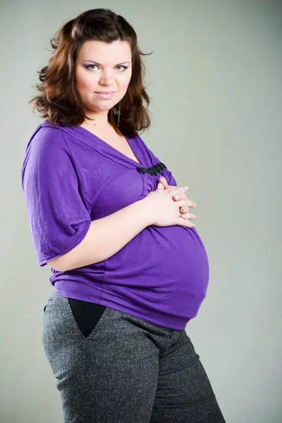 Piękna w ciąży — Zdjęcie stockowe