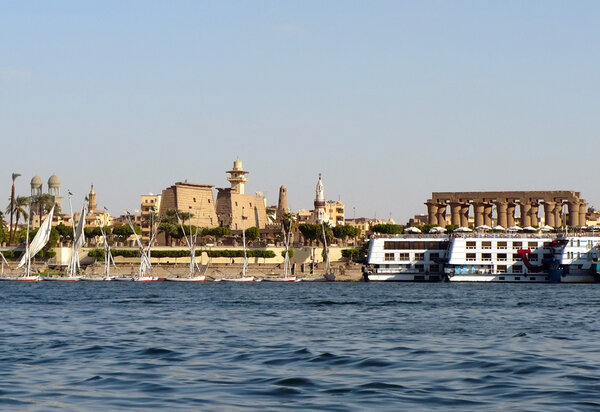 Луксор, Нил, Египет
