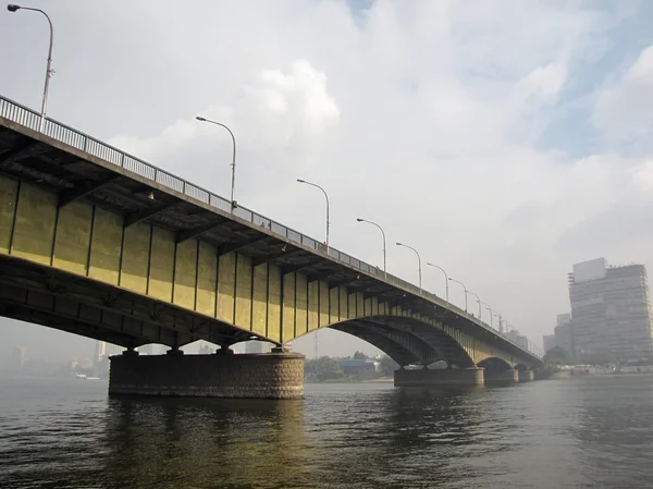 Puente sobre el Nilo, El Cairo, Egipto — Foto de Stock