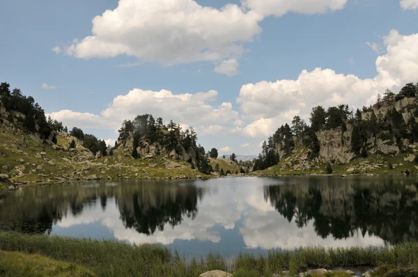 美丽的山湖 — 图库照片