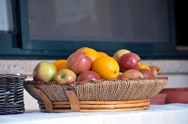 Meyve tabağı — Stok fotoğraf