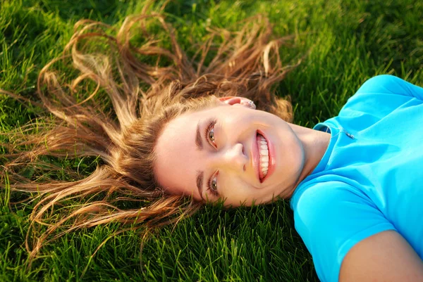 Relax in grass — Stock Photo, Image