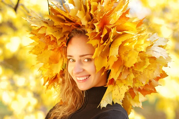 Autumn girl — Stock Photo, Image