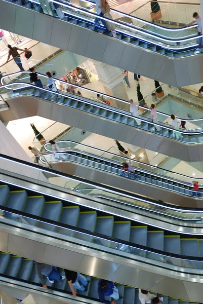 Escalators at the mall — Stock Photo, Image