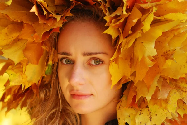 Herbstmädchen — Stockfoto