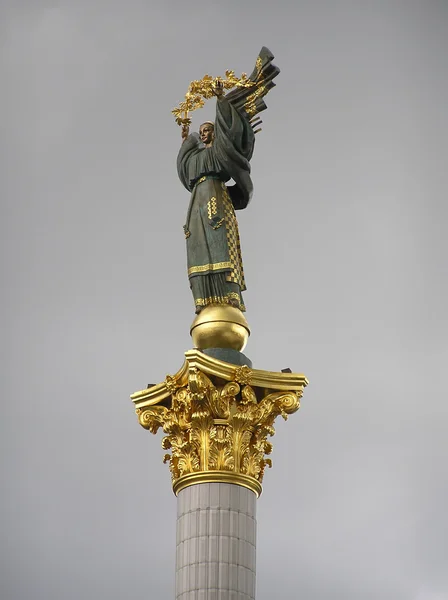 Kiev. A statue of Freedom — Stock Photo, Image