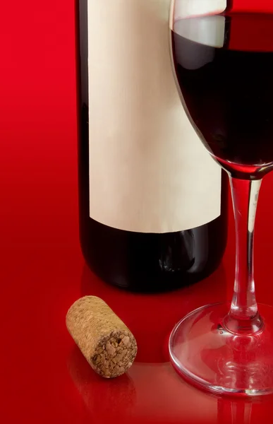 Ciemno czerwone wino — Zdjęcie stockowe