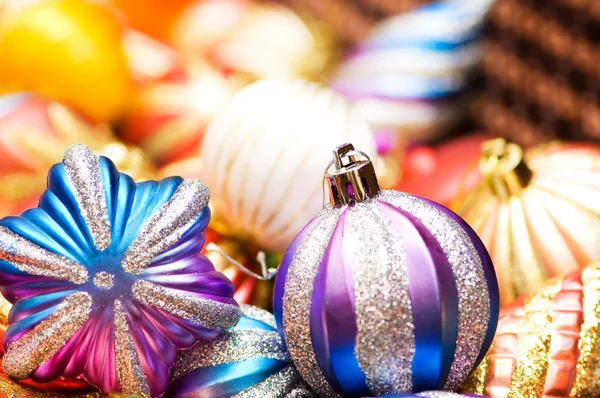 Kolorowe świąteczne dekoracje — Zdjęcie stockowe