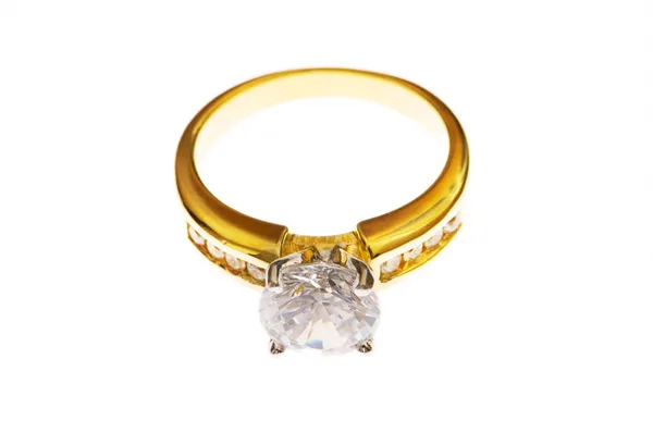 分離されたダイヤモンドのゴールデン リング — ストック写真