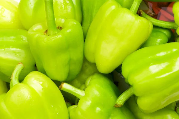 Green bell peppers isolated on the white — Stock Photo, Image