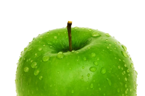 Grüner Apfel mit Tau isoliert auf weiß — Stockfoto