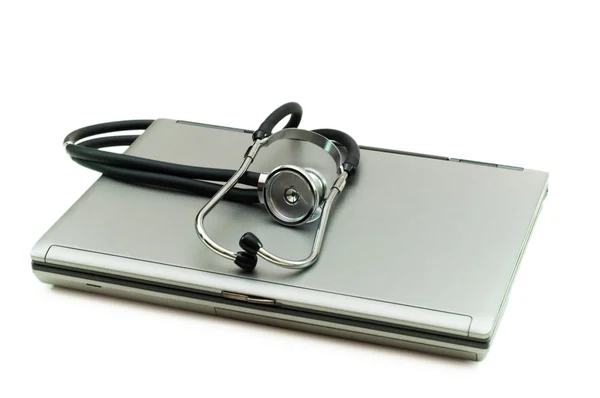 Stethoskop und Laptop-Konzept — Stockfoto