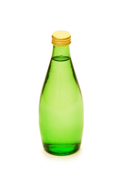 Botella de agua aislada en el blanco — Foto de Stock