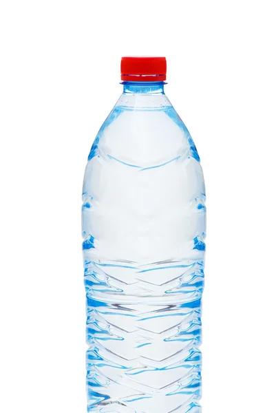 Butelki wody odizolowane na białym — Zdjęcie stockowe