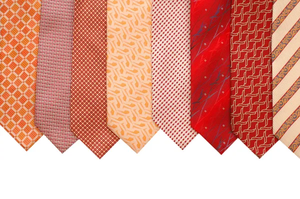 Шелковые галстуки изолированы на белом — стоковое фото