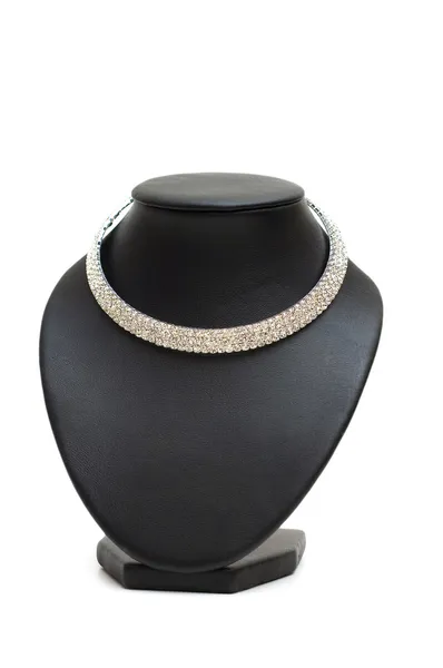 Бриллиантовое ожерелье, изолированное на белом — стоковое фото