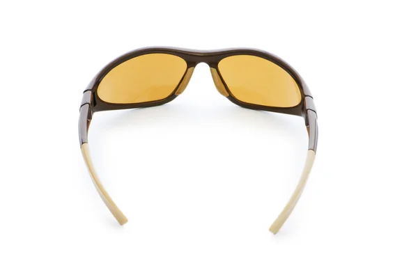 Стильные солнечные очки, изолированные на белом — стоковое фото