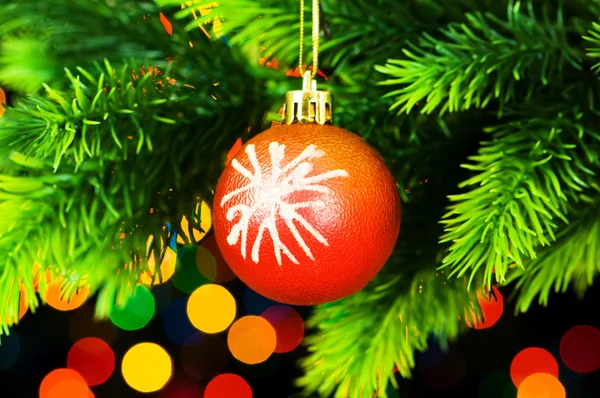 Decoração de Natal e luzes embaçadas — Fotografia de Stock