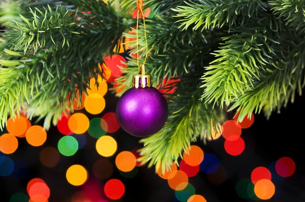 Kerstdecoratie en wazig lights — Stockfoto