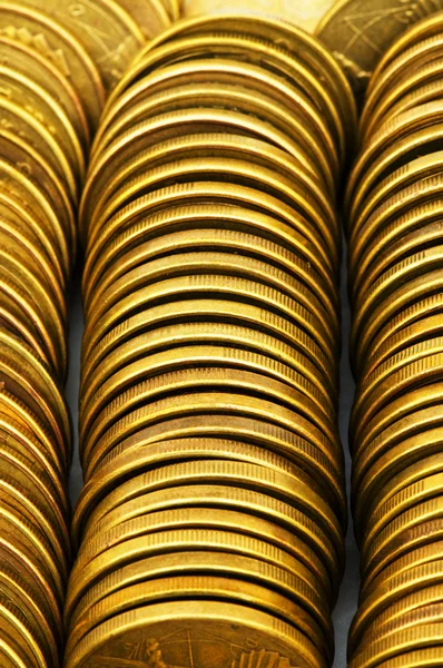 黄金のコイン スタックのクローズ アップ — ストック写真
