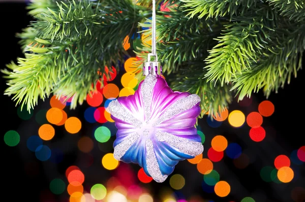 クリスマスの装飾とぼやけライト — ストック写真