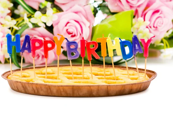 З днем народження свічки в пирозі — стокове фото