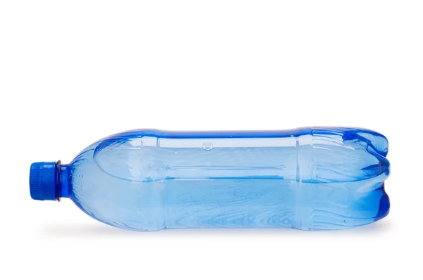 Flessen water geïsoleerd op de witte — Stockfoto