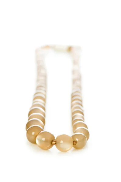 Collar de perlas aislado —  Fotos de Stock