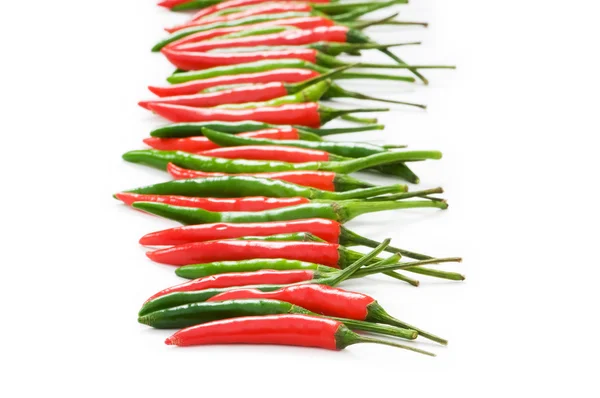 Κόκκινες πιπεριές τσίλι απομονωθεί — Φωτογραφία Αρχείου