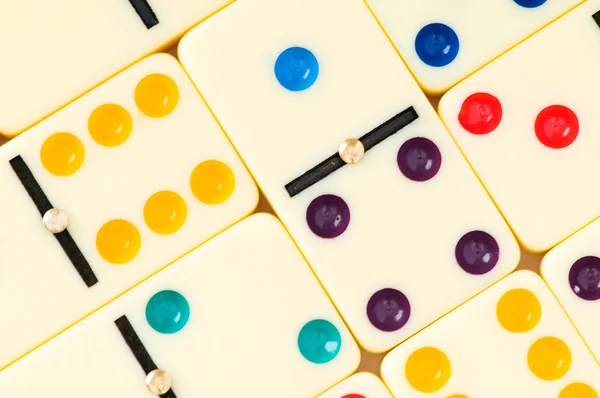 Färgglada dominobrickor — Stockfoto