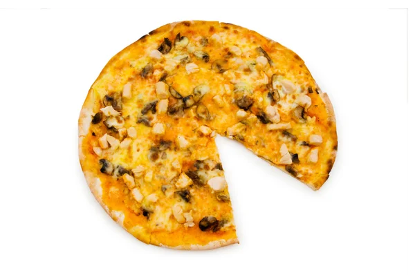 Yuvarlak pizza üzerinde beyaz izole — Stok fotoğraf
