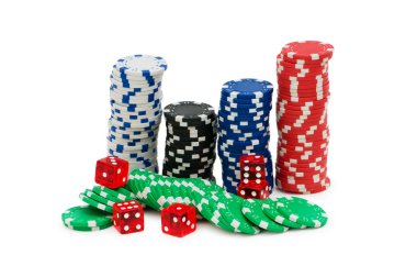 casino fişi üzerinde beyaz izole