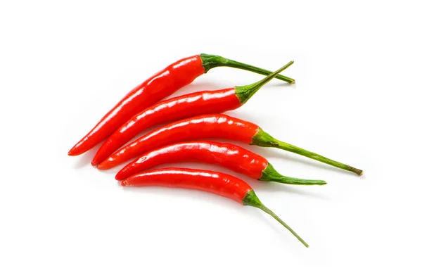 Κόκκινες πιπεριές τσίλι απομονωθεί — Φωτογραφία Αρχείου