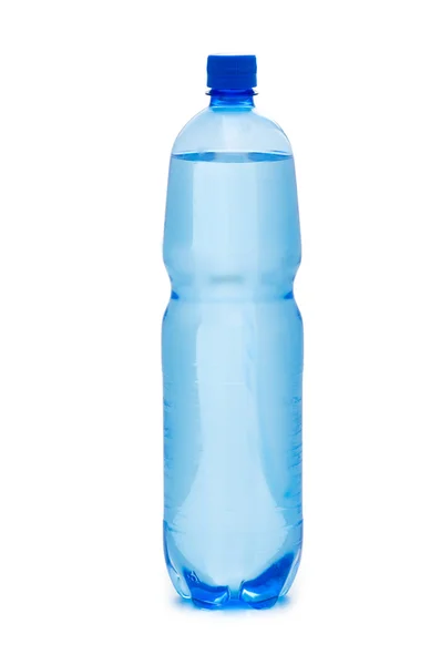 Beyazların üzerinde izole edilmiş su şişeleri. — Stok fotoğraf