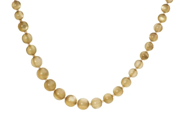 Collar de perlas aislado en el blanco — Foto de Stock