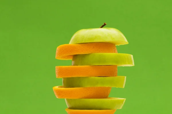 Gesneden sinaasappel en appel — Stockfoto