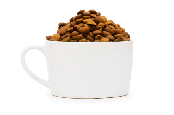 Taza y granos de café aislados —  Fotos de Stock