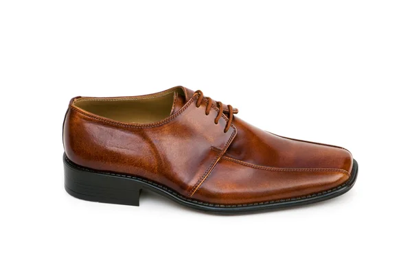 Bruine schoenen geïsoleerd op de witte b — Stockfoto