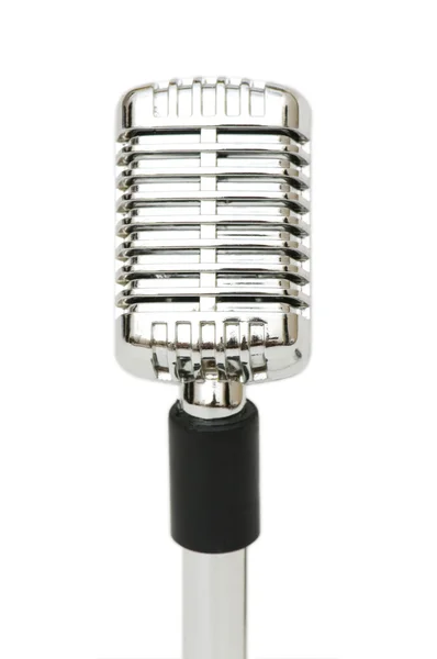 Винтажный микрофон изолирован — стоковое фото