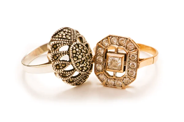 Elszigetelt a fehér arany gyűrű — Stock Fotó
