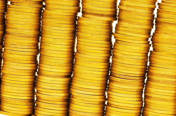 La pila de las monedas - la profundidad superficial del campo — Foto de Stock