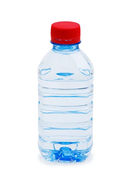 Flasche Wasser isoliert auf der weißen — Stockfoto