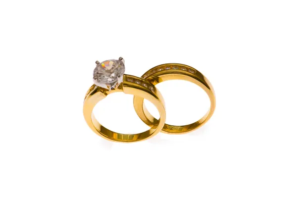 Dva snubní prsteny - selektivní zaměření — Stock fotografie