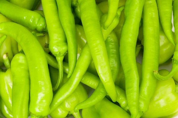 Många gröna varm paprika — Stockfoto
