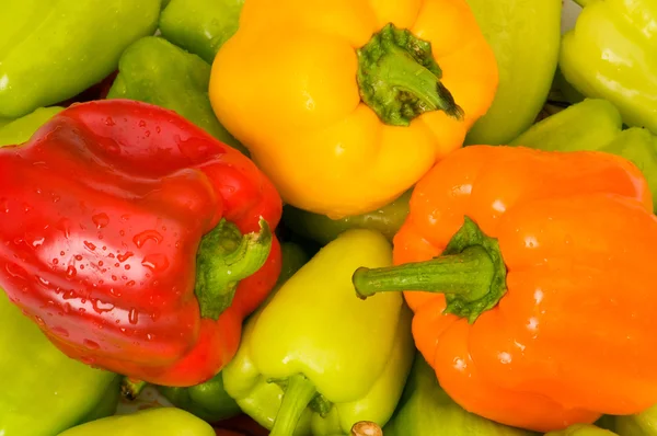 Bell peppers arranged at the market Royalty Free Stock Photos