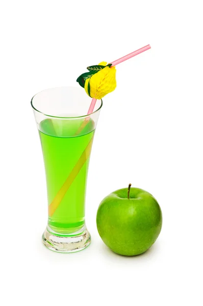 青苹果和孤立的果汁 — 图库照片